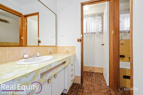 Property photo of 17 Malinya Crescent Moorebank NSW 2170