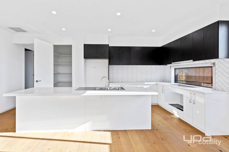 Property photo of 25 Ginkgo Street Fraser Rise VIC 3336