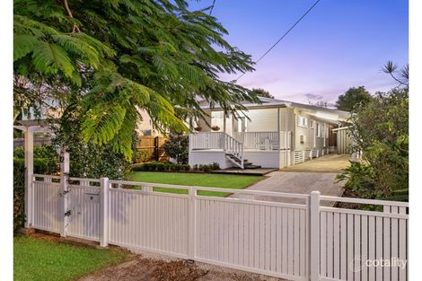 Property photo of 12 Bonniebrae Street Wynnum West QLD 4178