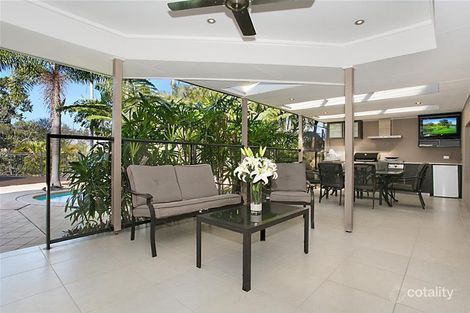 Property photo of 2 Cresta Court Broadbeach Waters QLD 4218