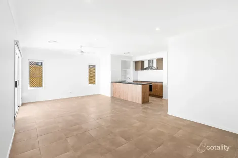 Property photo of 9 Zenith Circuit Flagstone QLD 4280