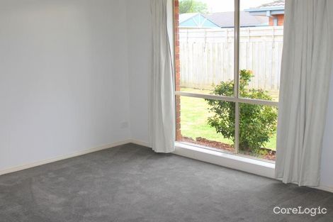 Property photo of 21 Chatham Close Cranbourne East VIC 3977