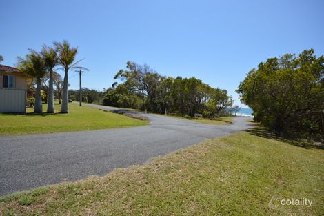 Property photo of 12 Beach Road Arrawarra Headland NSW 2456