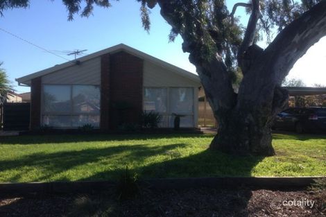 Property photo of 6 Salcombe Court Craigieburn VIC 3064