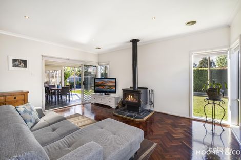 Property photo of 40 Phoenix Avenue Cranbourne VIC 3977