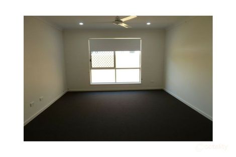 Property photo of 37 Pyrus Place Redland Bay QLD 4165