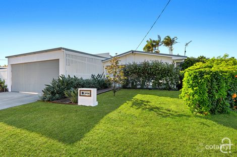 Property photo of 29 Saleng Crescent Warana QLD 4575