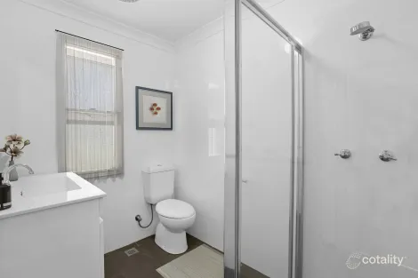 Property photo of 48 Culgoa Crescent Koonawarra NSW 2530
