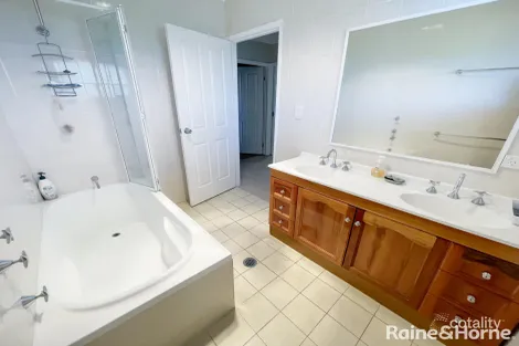 Property photo of 102 Old Monteagle Road Young NSW 2594