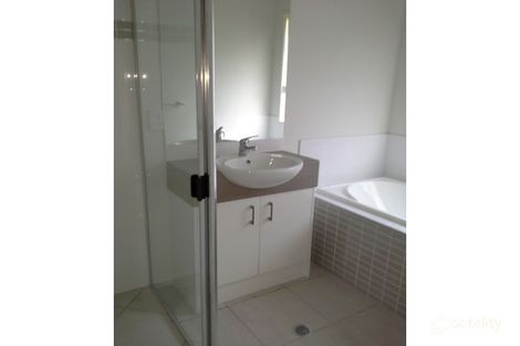 Property photo of 9 Lakeside Crescent Ningi QLD 4511