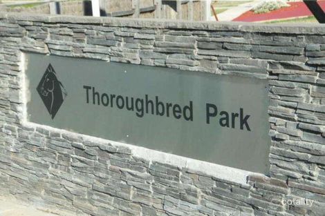 14 Sirius Way, Kurunjang, VIC 3337