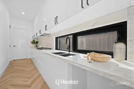 Property photo of 2 Everspring Drive Lyndhurst VIC 3975