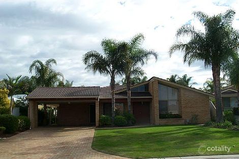 19 Lakeshore Cl, Ballajura, WA 6066