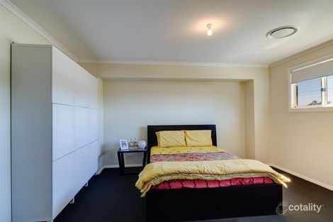 Property photo of 30 Empire Circuit Penrith NSW 2750