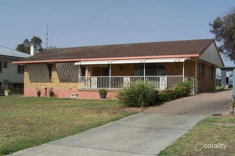 10 Wallace St, Warwick, QLD 4370