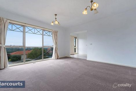 Property photo of 19 Possum Tail Run Sunbury VIC 3429