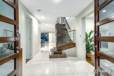 Property photo of 23 Pearlfrost Place Sunnybank Hills QLD 4109