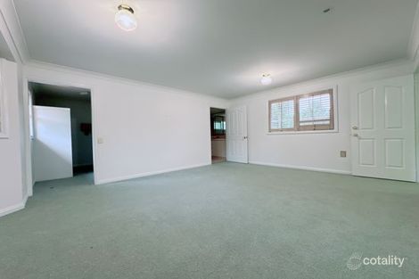 Property photo of 11 Carnoustie Court Indooroopilly QLD 4068