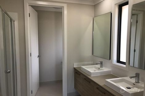 Property photo of 2 Passiflora Avenue Denham Court NSW 2565