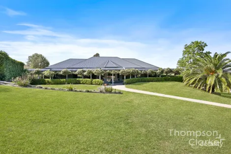10 WATSONS PL, ABERGLASSLYN, NSW 2320