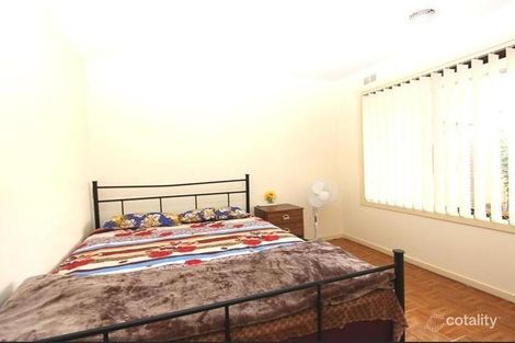 Property photo of 2/16 Percy Street St Albans VIC 3021