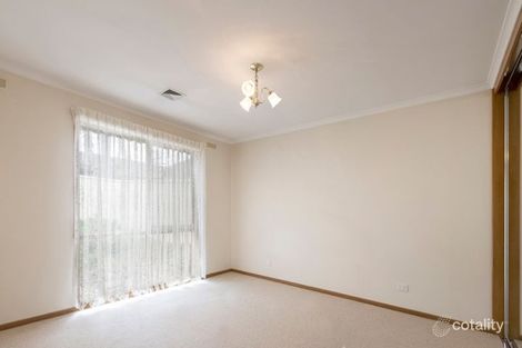 Property photo of 7 Lauren Close Dingley Village VIC 3172