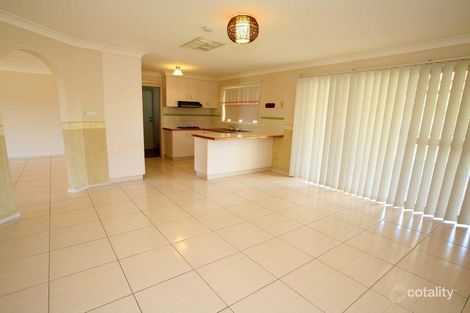 Property photo of 11 Langi Crescent Glenfield Park NSW 2650
