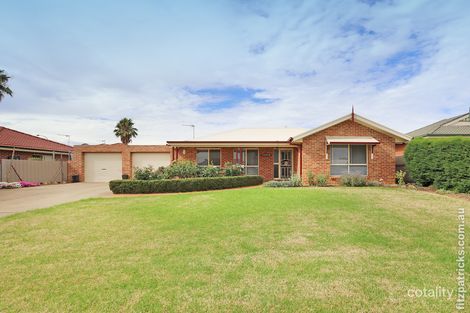 Property photo of 2 Gidgee Place Glenfield Park NSW 2650