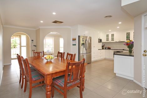 Property photo of 2 Gidgee Place Glenfield Park NSW 2650