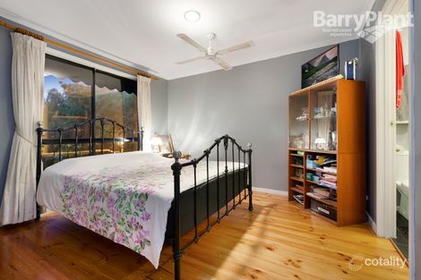 Property photo of 2 Diosma Court Narre Warren VIC 3805