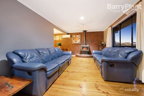 Property photo of 2 Diosma Court Narre Warren VIC 3805