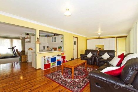 Property photo of 28 Kurraba Parade Berkeley Vale NSW 2261