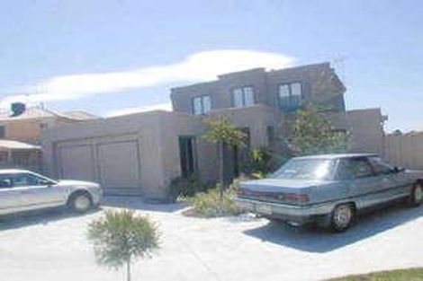 Property photo of 98B David Collins Drive Endeavour Hills VIC 3802