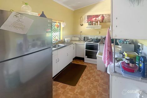 176 Balgal Beach Rd, Balgal Beach, QLD 4816