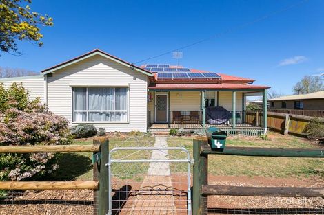 4 Dutton Pde, Guyra, NSW 2365