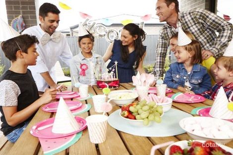 Property photo of 25 Abbeygate Drive Werribee VIC 3030