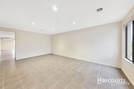 Property photo of 39 Foleys Road Deer Park VIC 3023