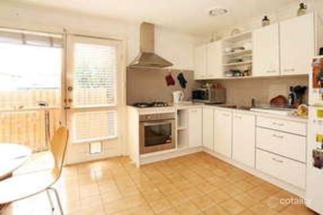 Property photo of 2/192 Surrey Road Blackburn VIC 3130