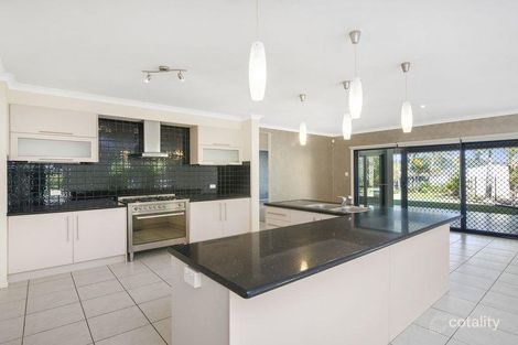 Property photo of 37 Angourie Crescent Pacific Pines QLD 4211