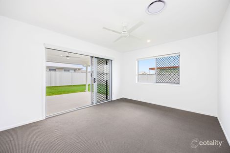 Property photo of 20 Mataranka Circuit Nikenbah QLD 4655