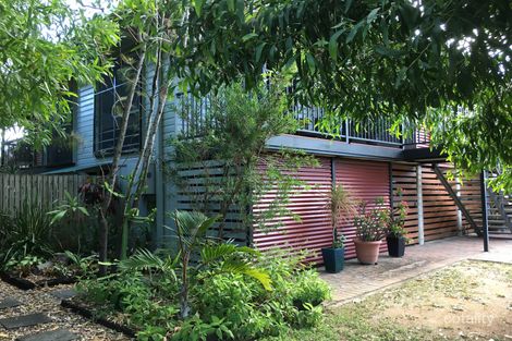 Property photo of 2 Daniels Street Vincent QLD 4814