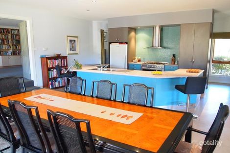 Property photo of 2 Blackwood Bowl Bright VIC 3741