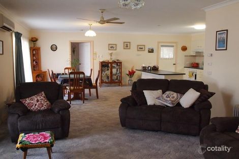 Property photo of 2/8 Gavan Street Bright VIC 3741