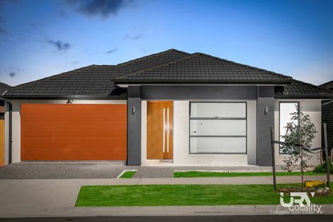 Property photo of 13 Janoli Street Mickleham VIC 3064