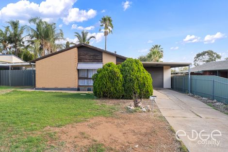 27 Chowilla Ct, Craigmore, SA 5114