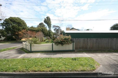 Property photo of 4 Acacia Road Upper Ferntree Gully VIC 3156
