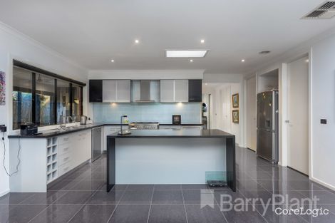 Property photo of 9 Gingelly Close Point Cook VIC 3030