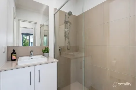 Property photo of 6 Rex Drive Thornhill Park VIC 3335