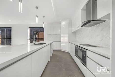 Property photo of 13 Janoli Street Mickleham VIC 3064