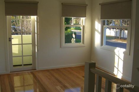 Property photo of 16 Gloucester Road Ashburton VIC 3147